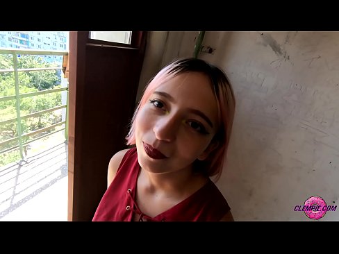 ❤️ Studentin saugt einen Fremden im Outback - Sperma auf seinem Gesicht ️ Porno bei porn de.cutebento.top ❤